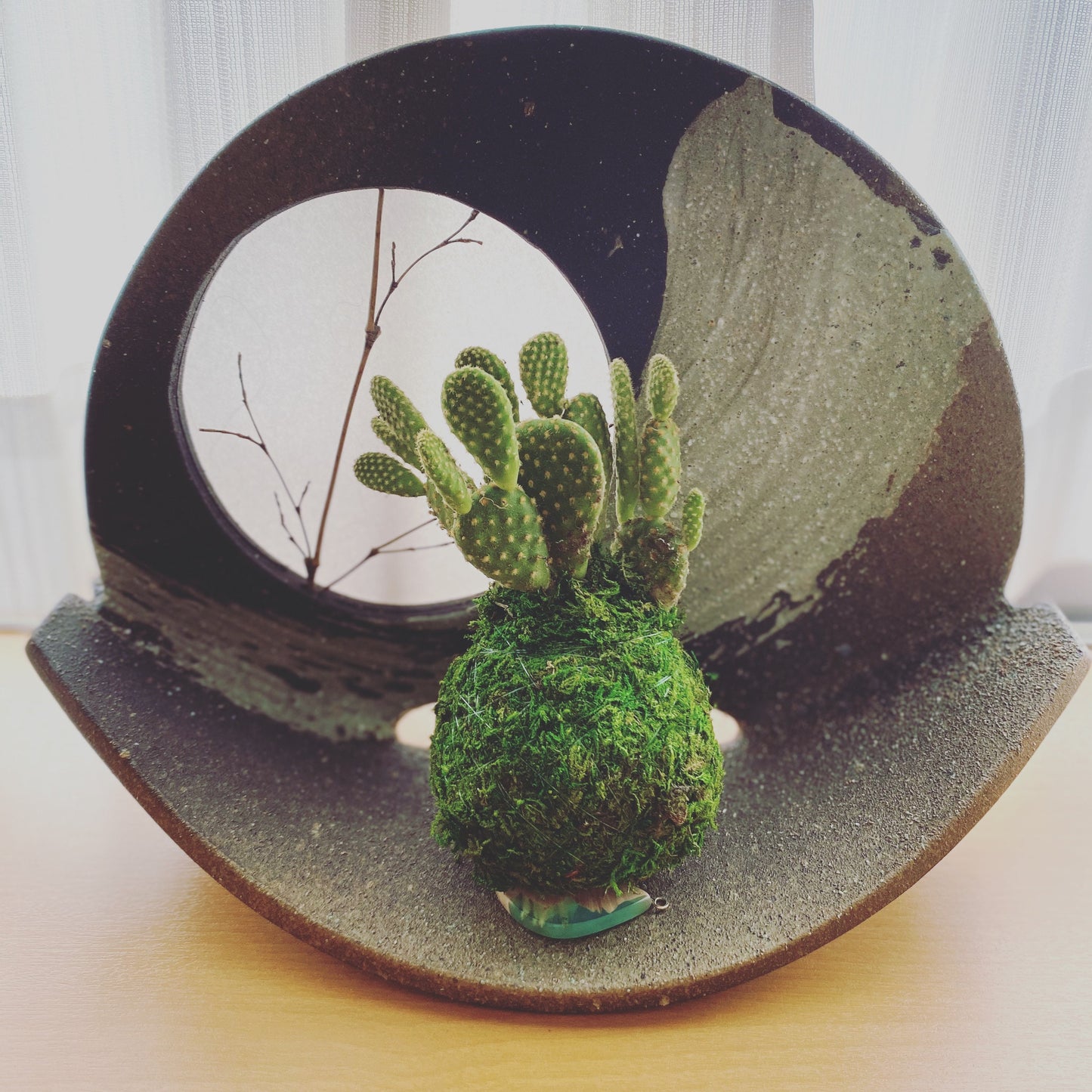 信楽焼 Kokedama decoration plate with full moon view design, Japanese Shigaraki ware with lights.