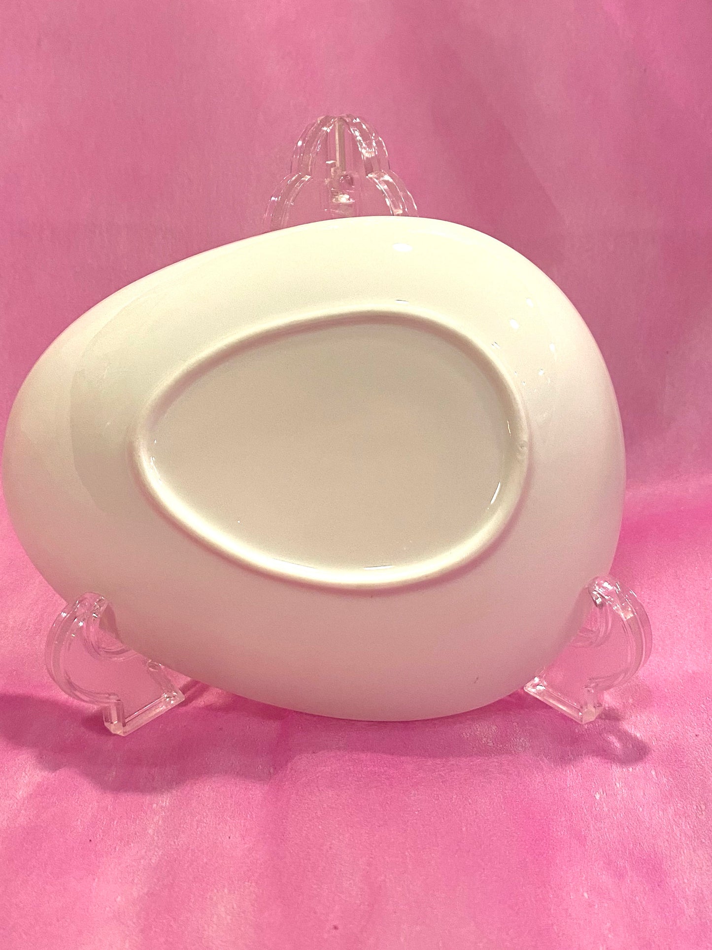 Egg shape ceramic bowl, cute decoration, good for small to medium kokedama 6" x 5"