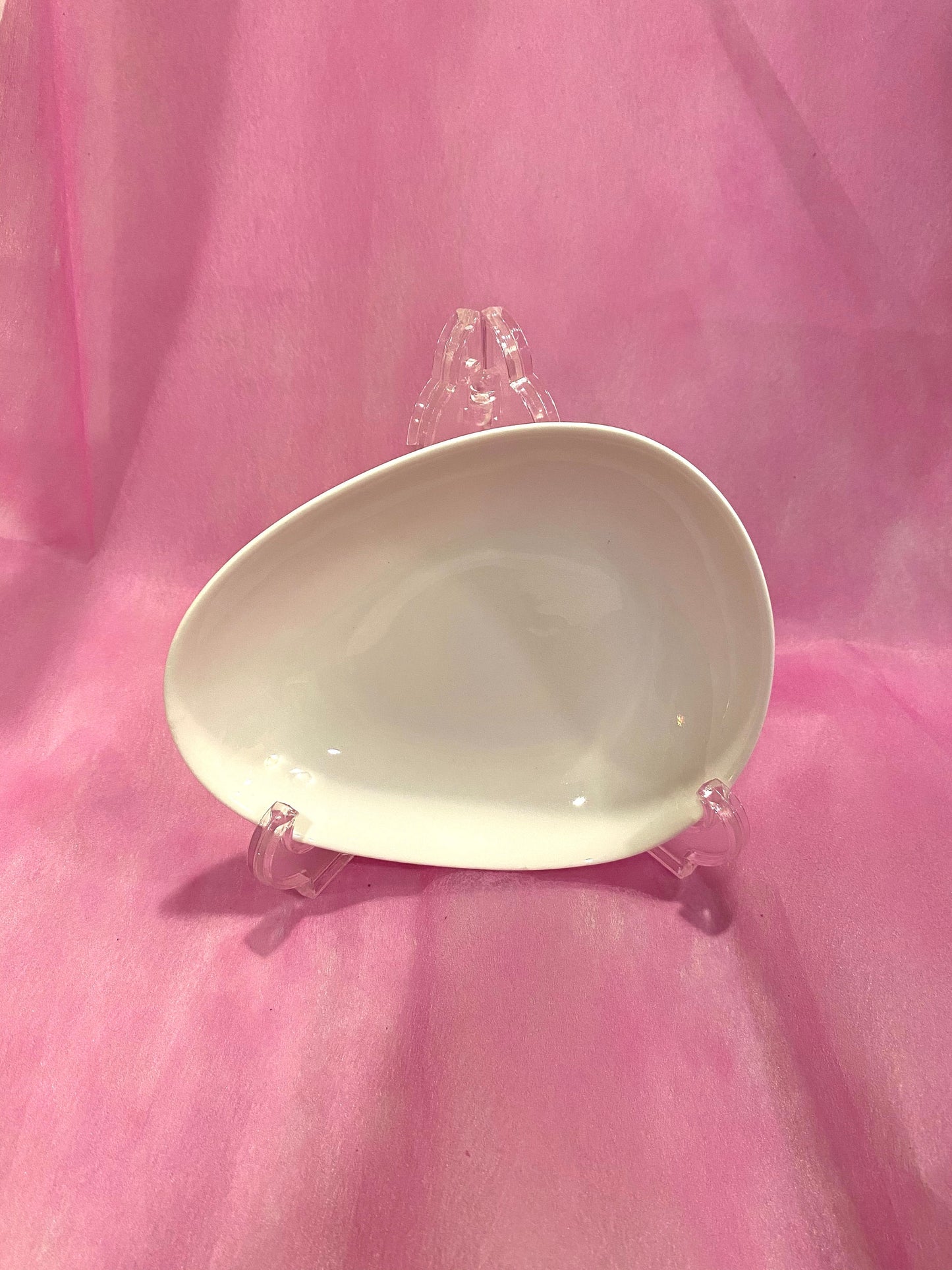 Egg shape ceramic bowl, cute decoration, good for small to medium kokedama 6" x 5"