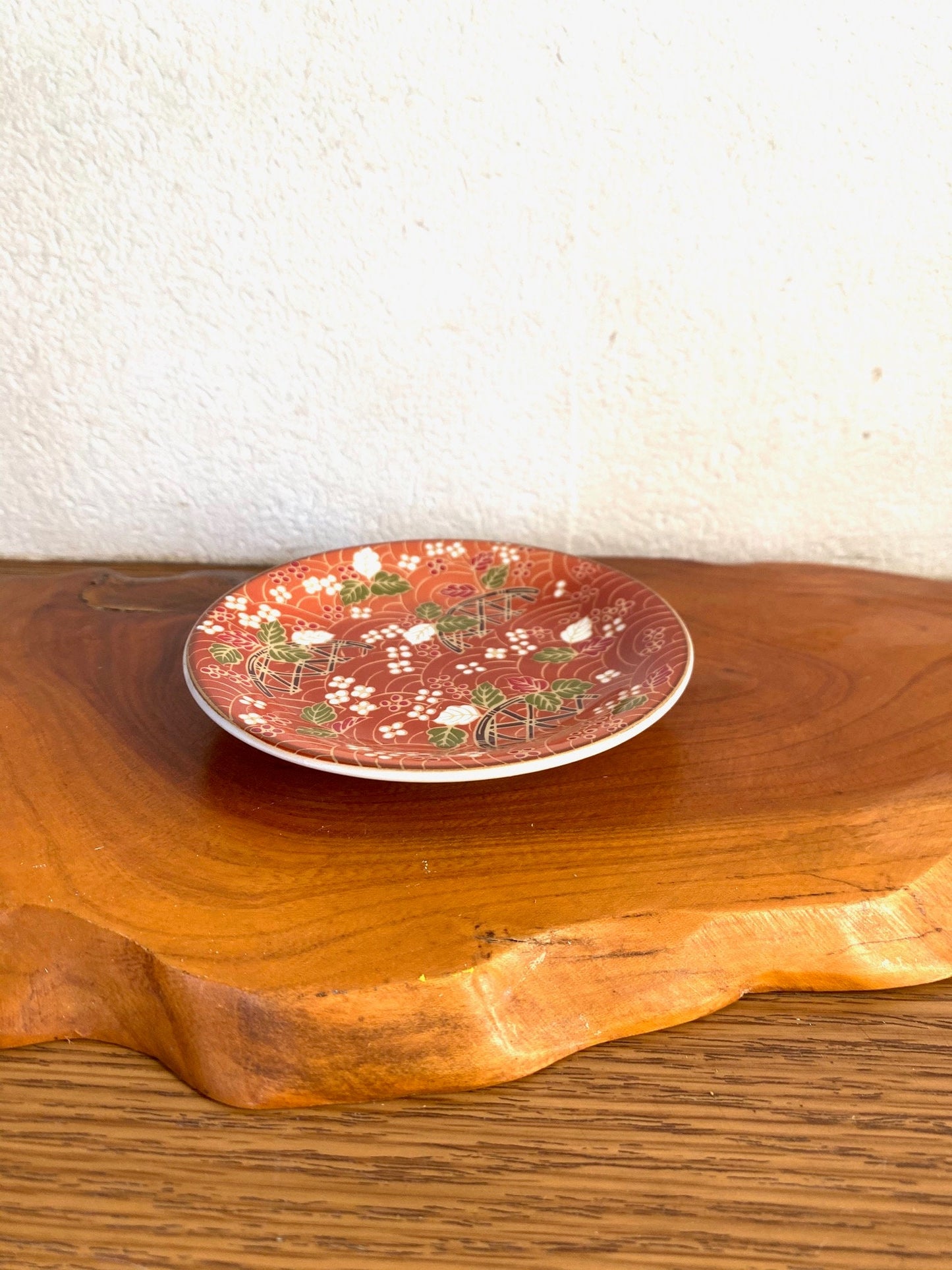 Small Japanese flower mozart with wafu designed Saucer for small Kokedama Size 4.13" diameter x 0.6" height
