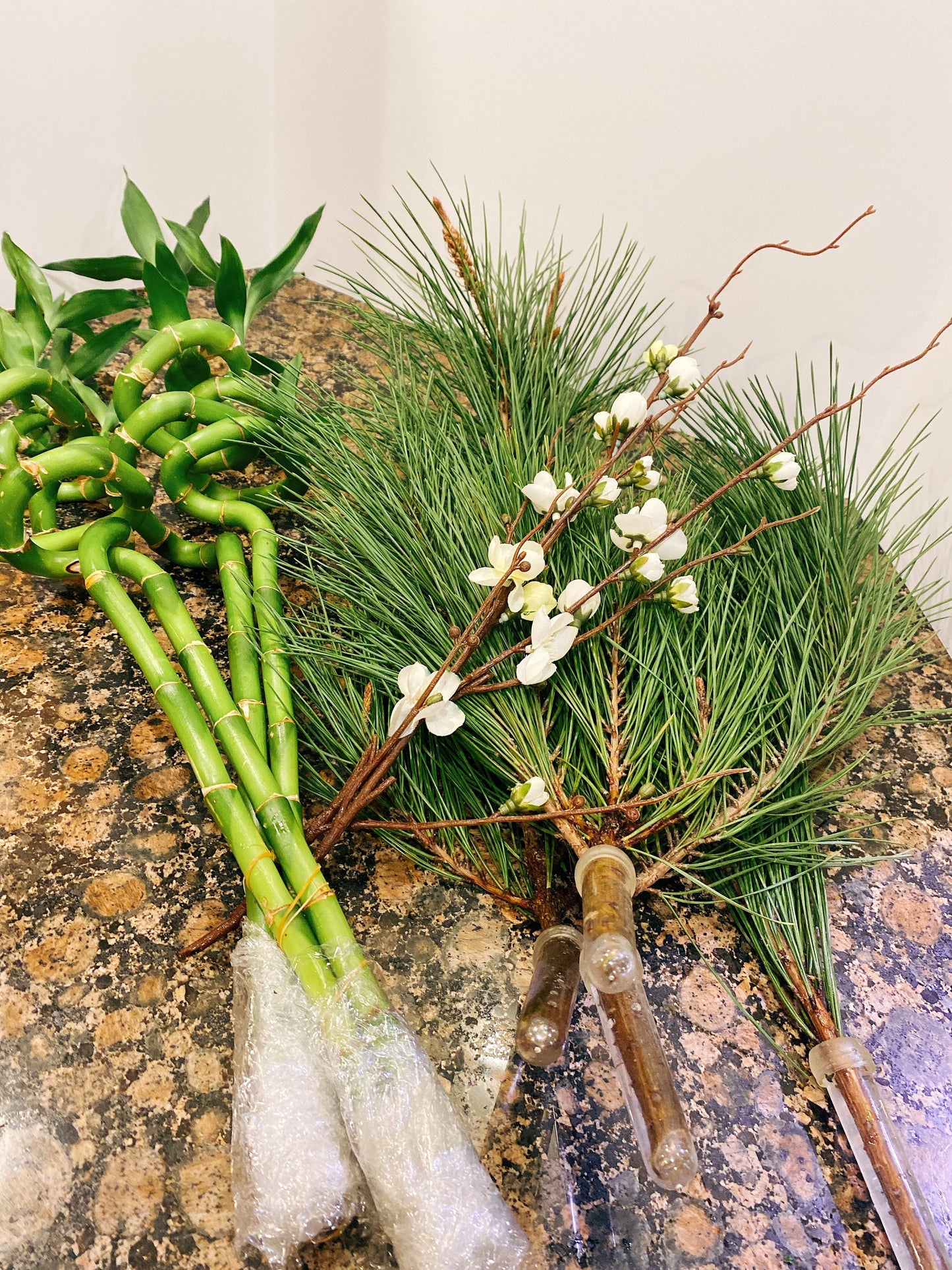Kokedama base, Ikebana Kokedama. Decorate with any of your favorite cutting flowers/plants. Great for new year decoration.