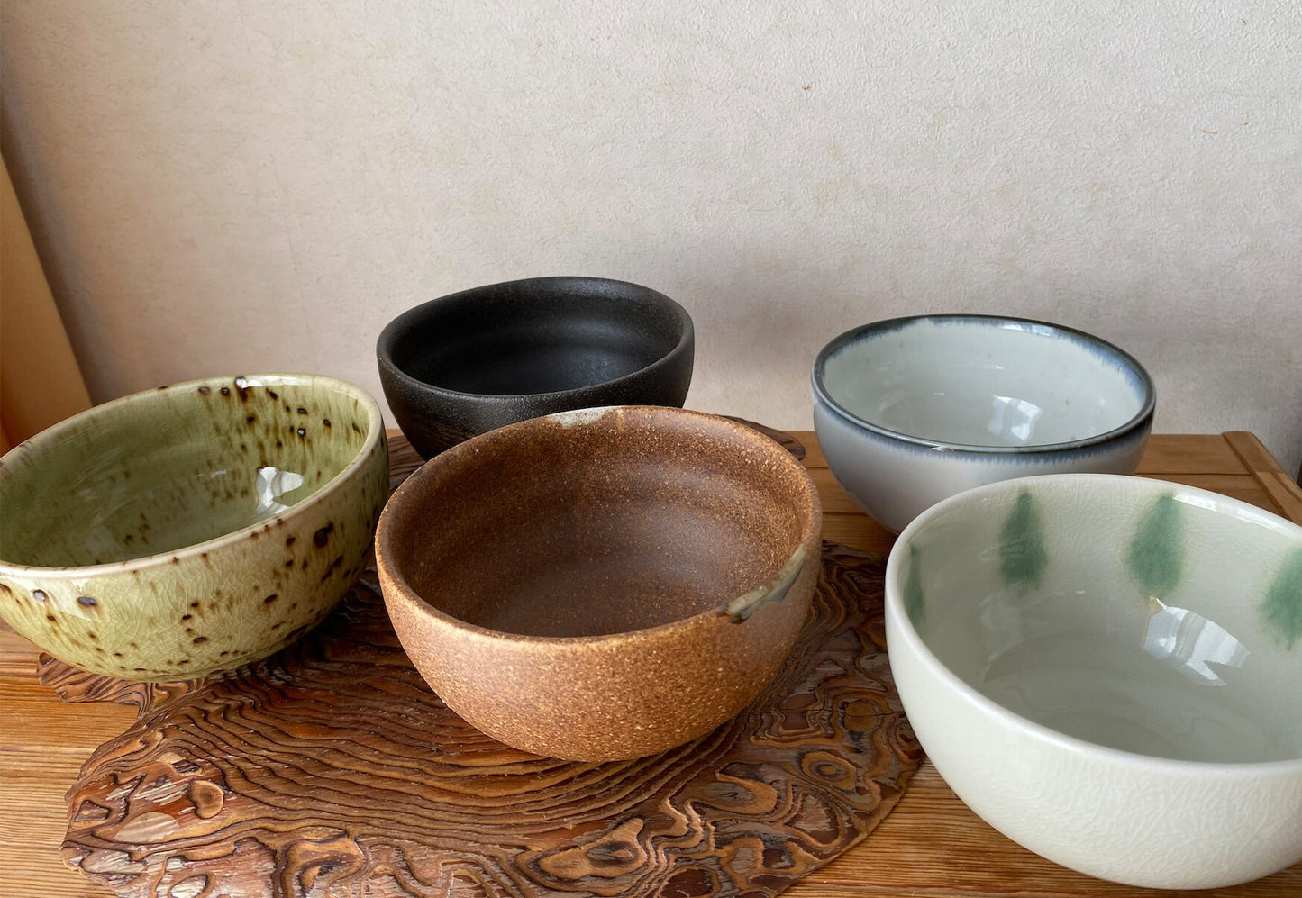 Ceramic wafu-Japanese medium bowl, 4.92" diameter x 2.75" height