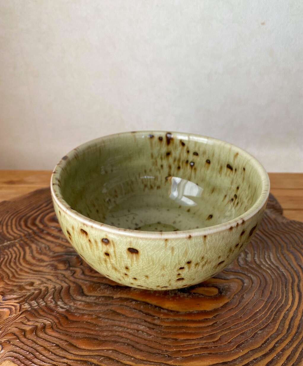 Ceramic wafu-Japanese medium bowl, 4.92" diameter x 2.75" height