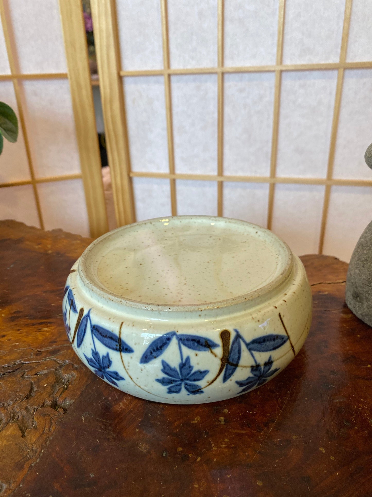 Flower sometsuke 染付, Japanese Ceramic deep Bowl, good for Medium Kokedama. Size: 6" diameter, 2.5 inch height.