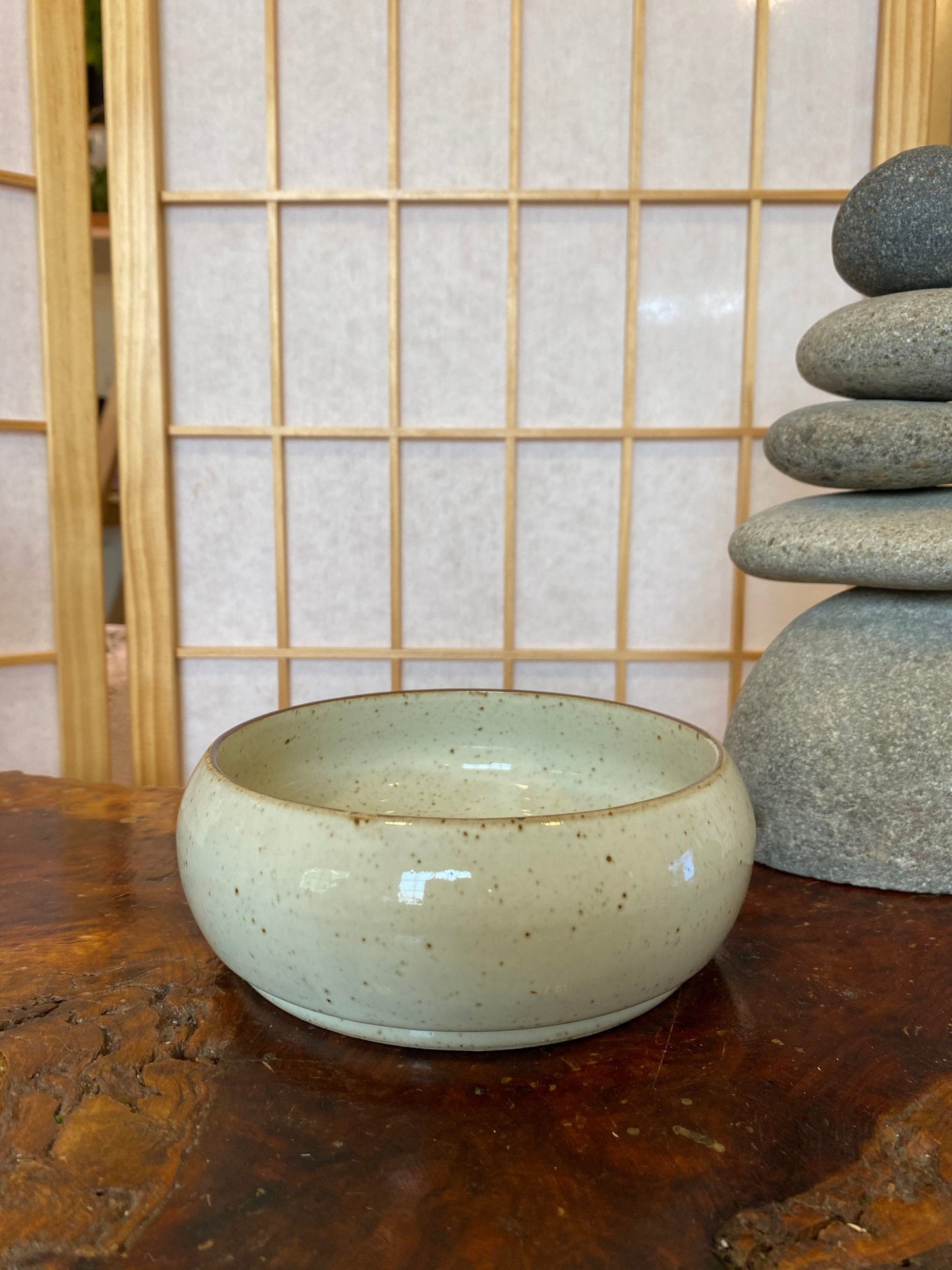 Flower sometsuke 染付, Japanese Ceramic deep Bowl, good for Medium Kokedama. Size: 6" diameter, 2.5 inch height.