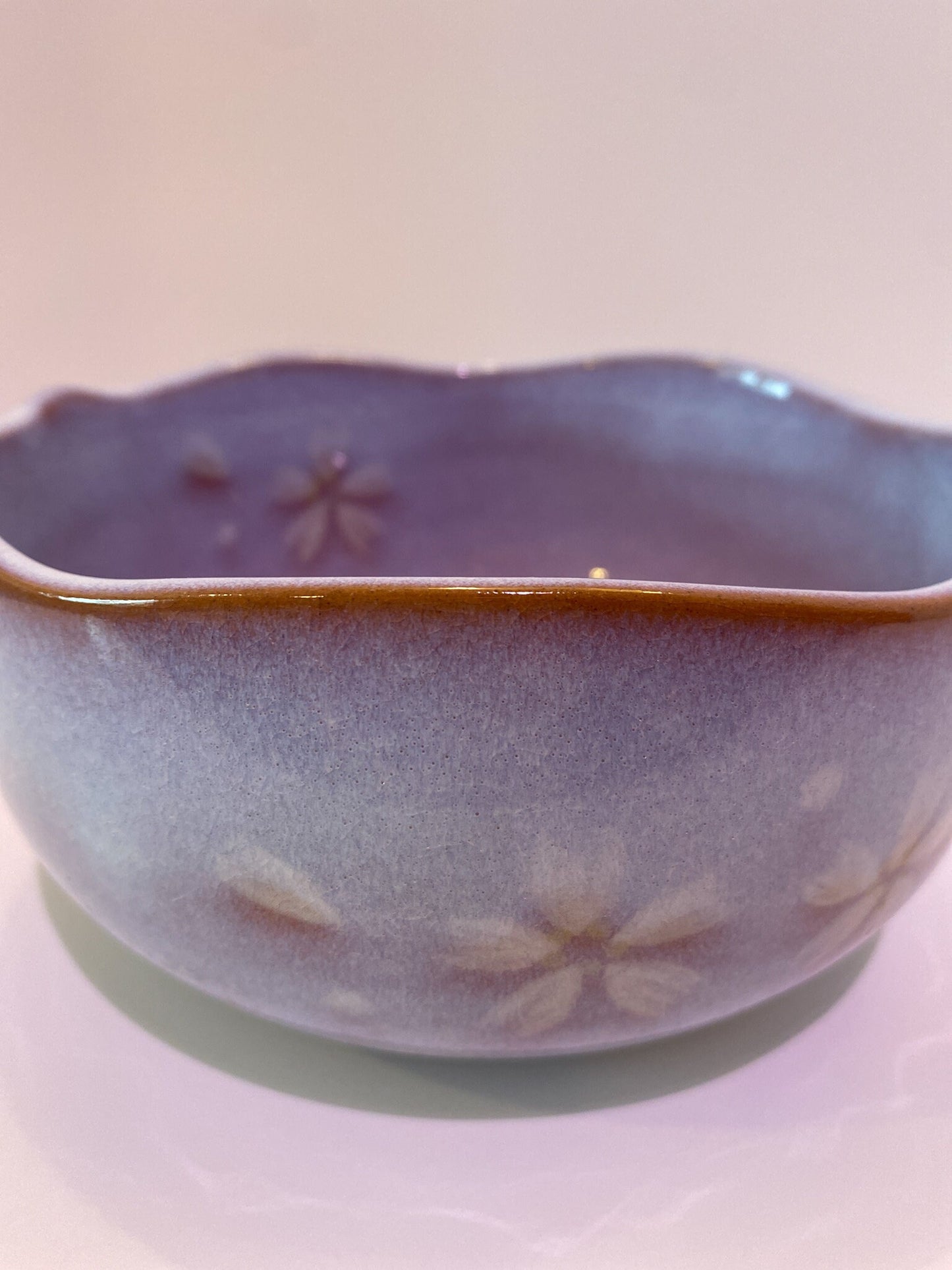 萩焼 椿秀窯 Japanese Ceramic Saucer, Hagi Yaki Ware, Chinshu-gama , Size 6.5 inch diameter x 3.25" height, comes with original box