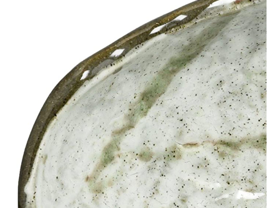 美濃焼 Minoyaki, Japanese Ceramic Saucer with leg, Size 9.84" x 4.72" x 1.57" height, beautiful green grazed with jomon monyou design.