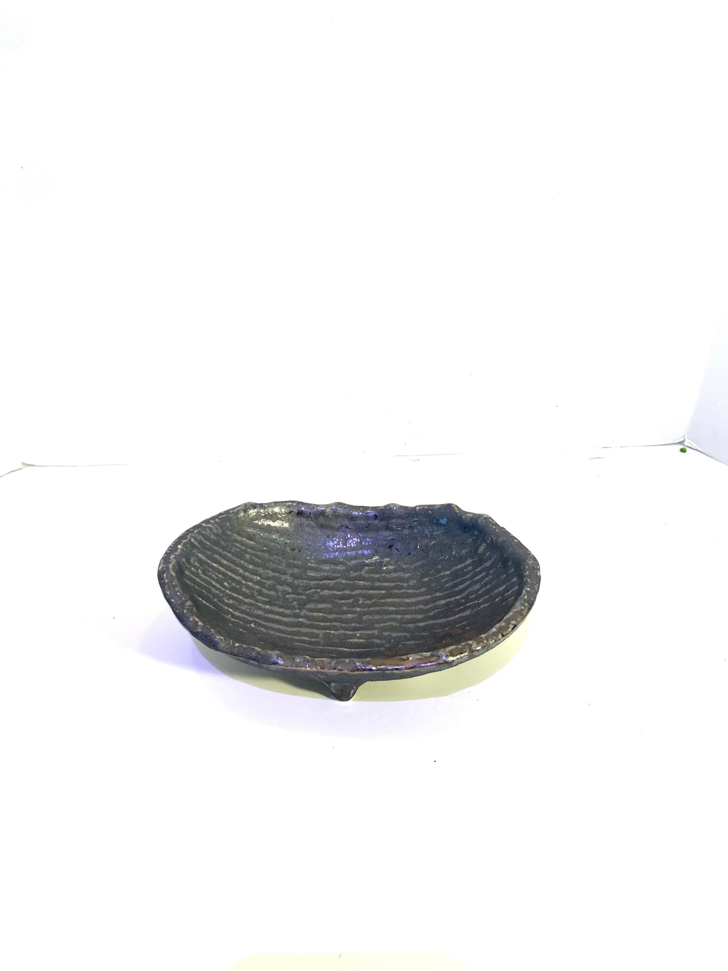 Oval black-copper color, Size 7 3/4" x 5 1/4" x 2 1/2"