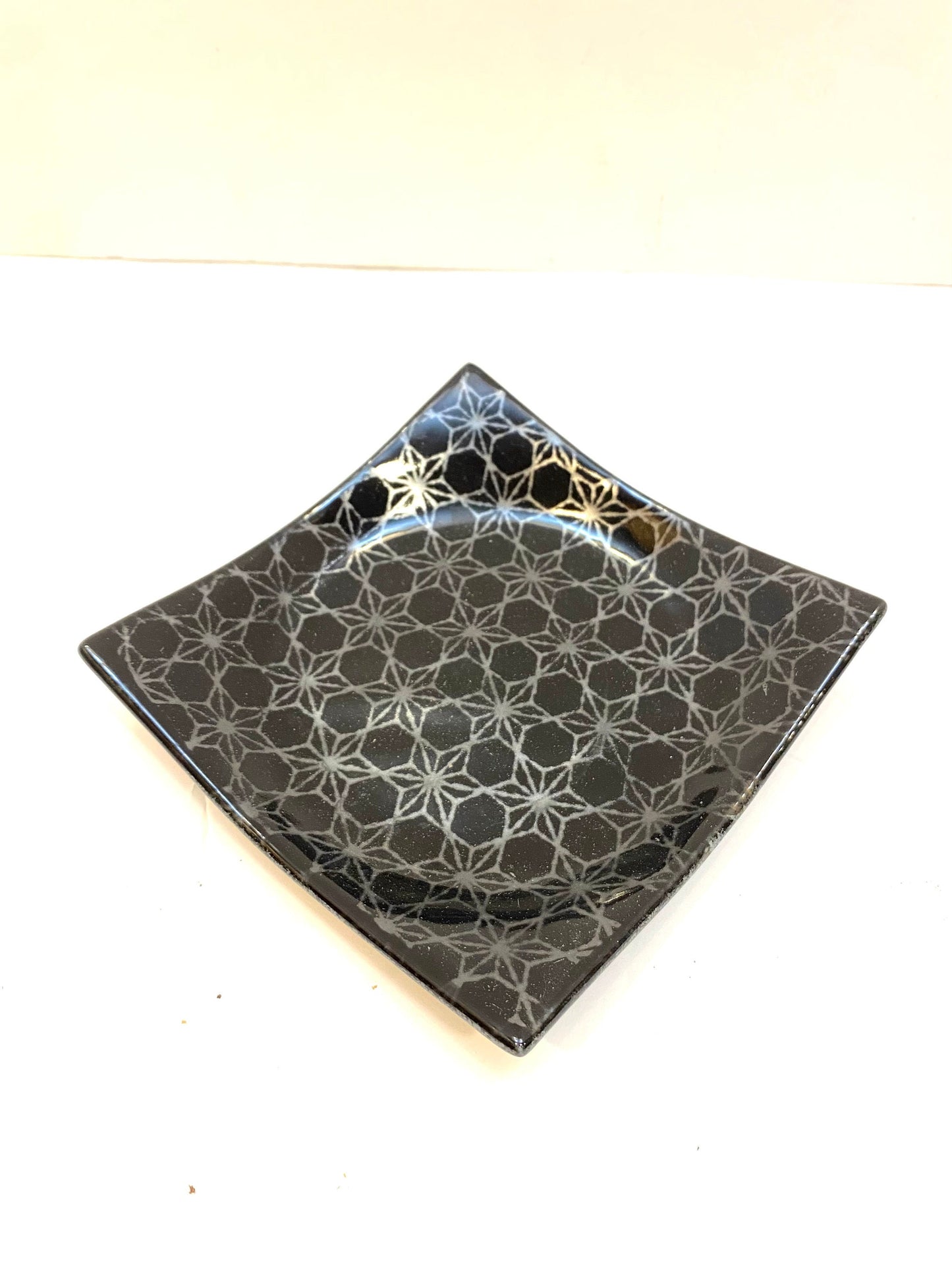 Square black grazed saucer asanoha monyou design for Small to Medium Kokedama