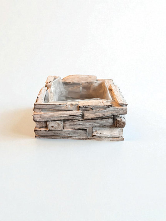 White Painted Wooden Square Plant Saucer – 6" x 6"