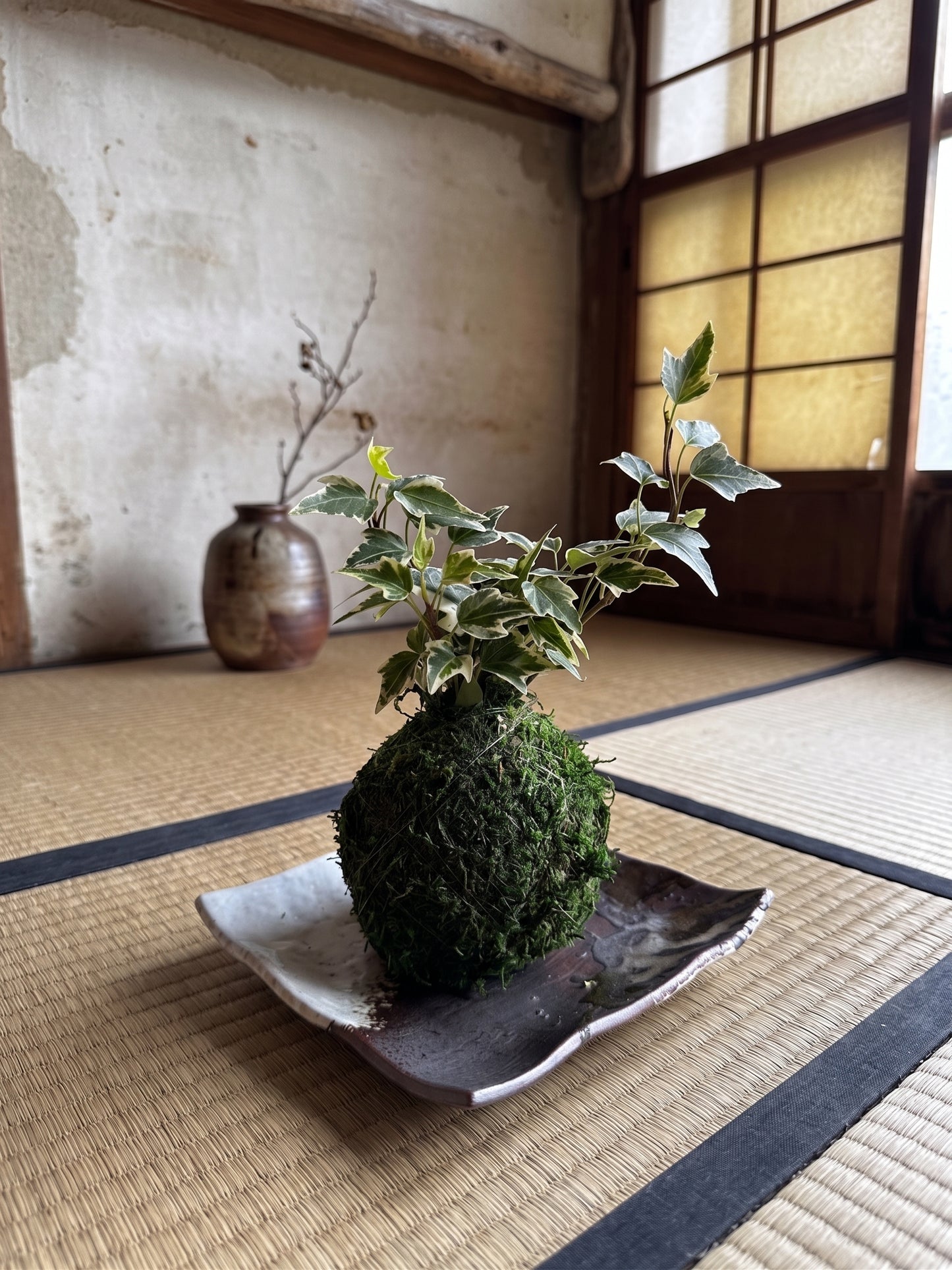 Banko Ware White & Gold Accent Square Ceramic Plate, Wabi-Sabi Banko Ware Square Display Tray (6.25" x 6") 白彩金彩 (Hakusai Kinsai)
