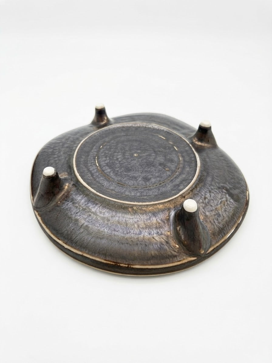 Peacock Chrysanthemum Footed Plate 孔雀菊彫高台皿5