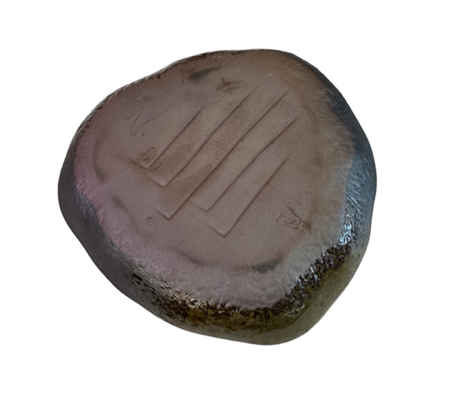 Small Banko-yaki Santo Kinsai (Gold grazing) Triangle, 三陶 萬古焼 三角プレート 伊賀金彩