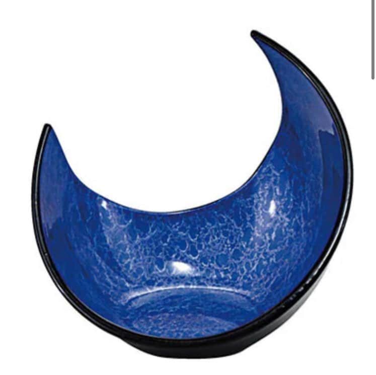 Japan made, beautiful earth blue half moon shape kokedama saucer , cracking design and grazed. It is good saucer for small Kokedama.