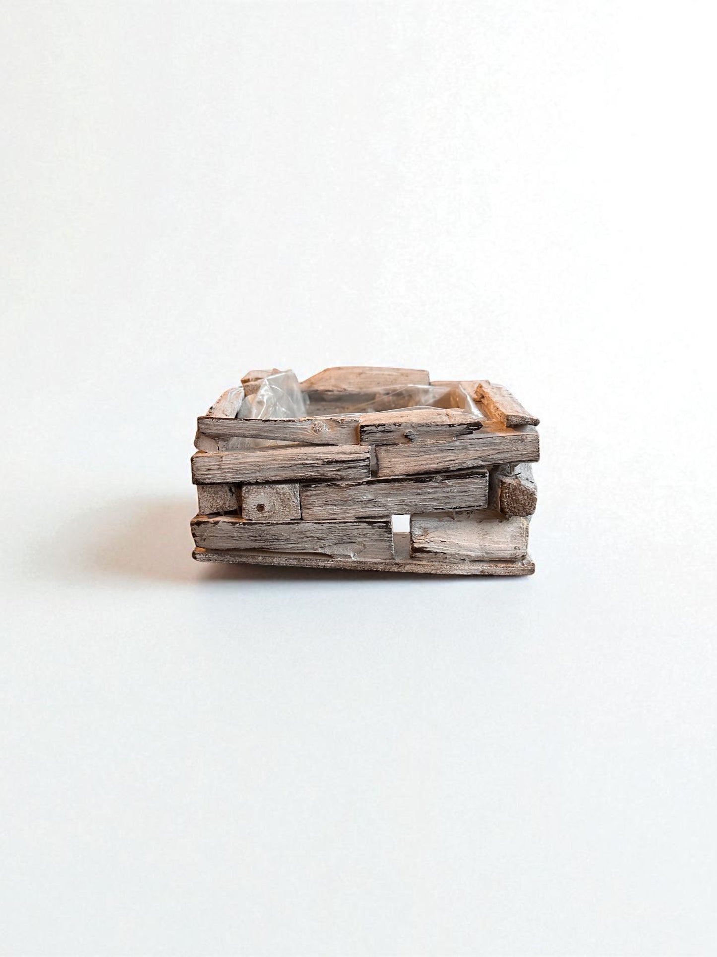 White Painted Wooden Square Plant Saucer – 8" x 8" 3.5" height