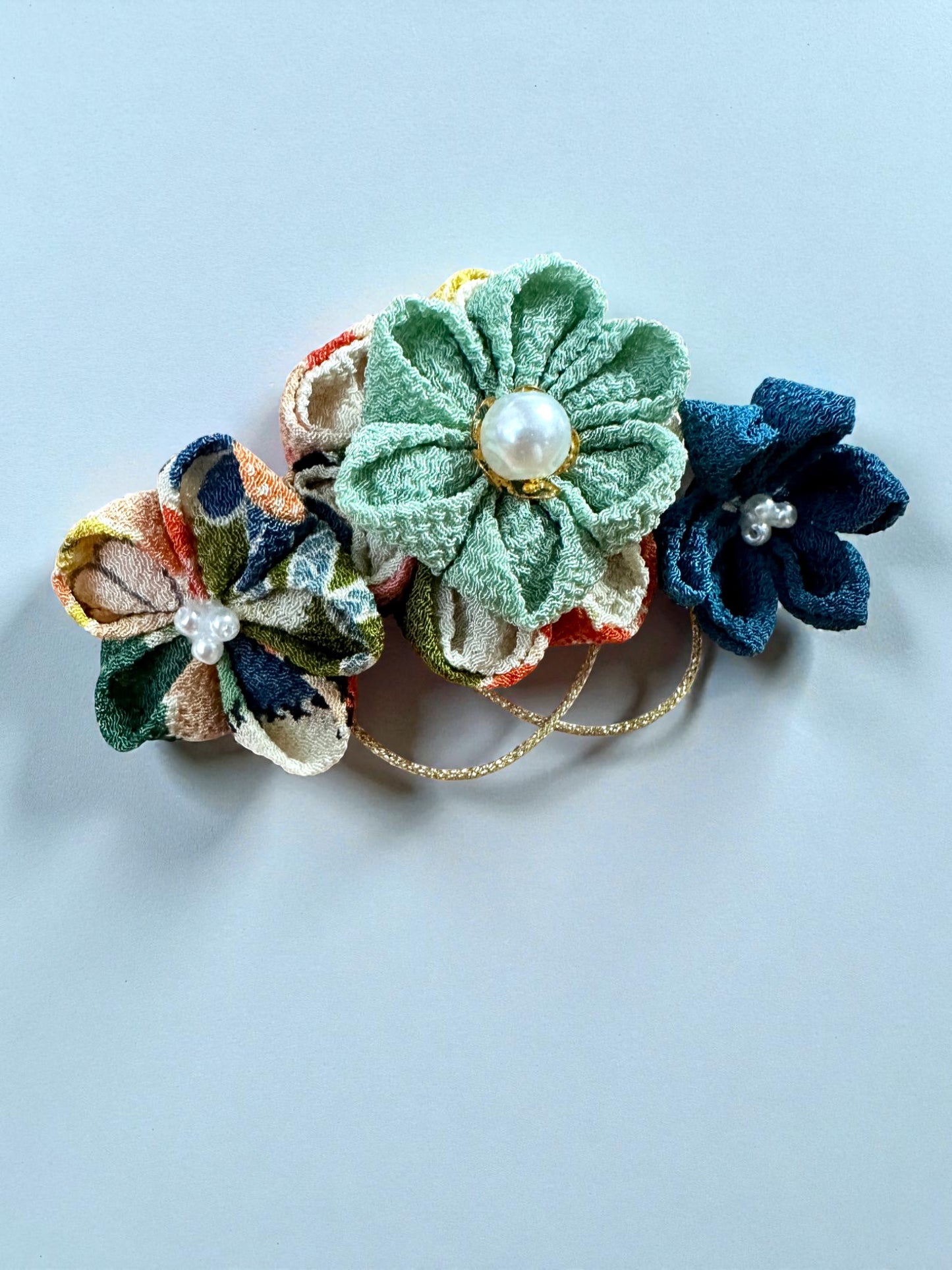 Harmony Trio – Tsumami Zaiku Flower Clip & Brooch
